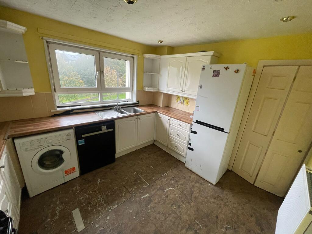 Apartment in Motherwell, North Lanarkshire - View 4