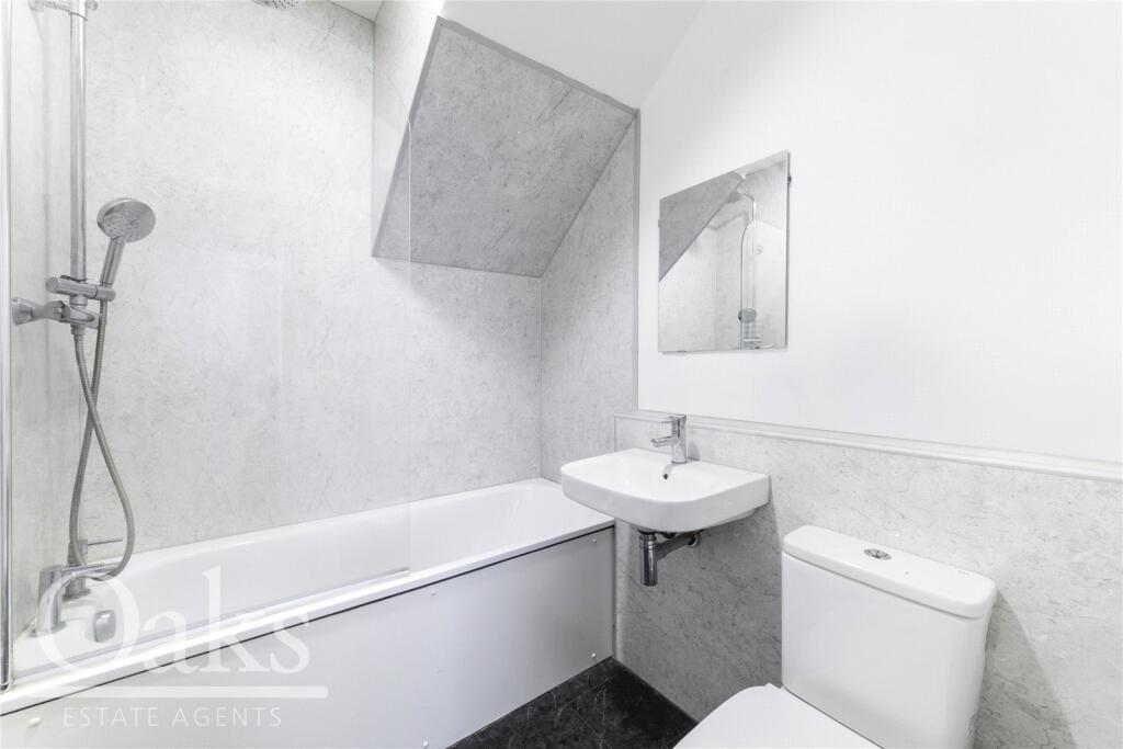 Apartment in London - More