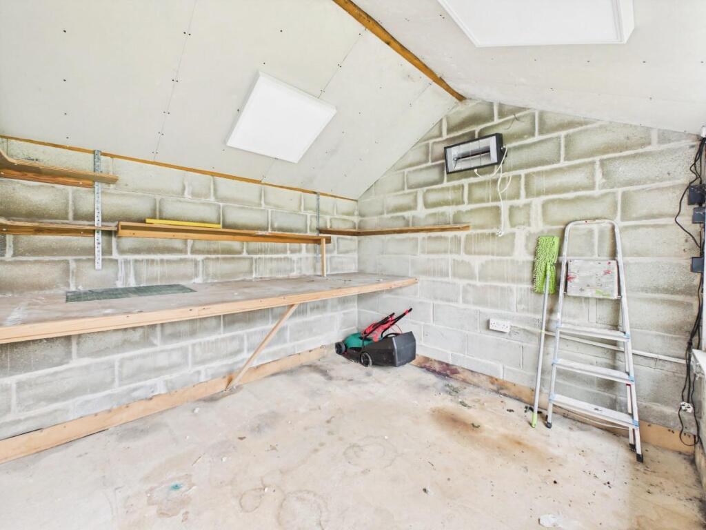 Additional image 16 of Warren Lane, Bingley