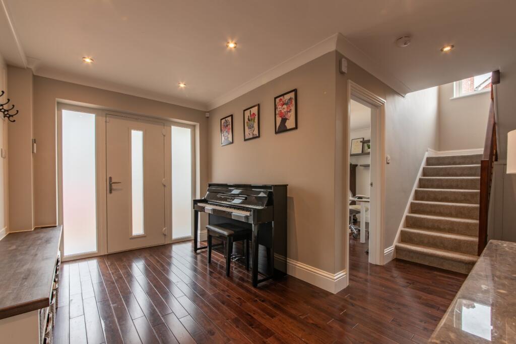 House in Newbury, Wash Common - View 2