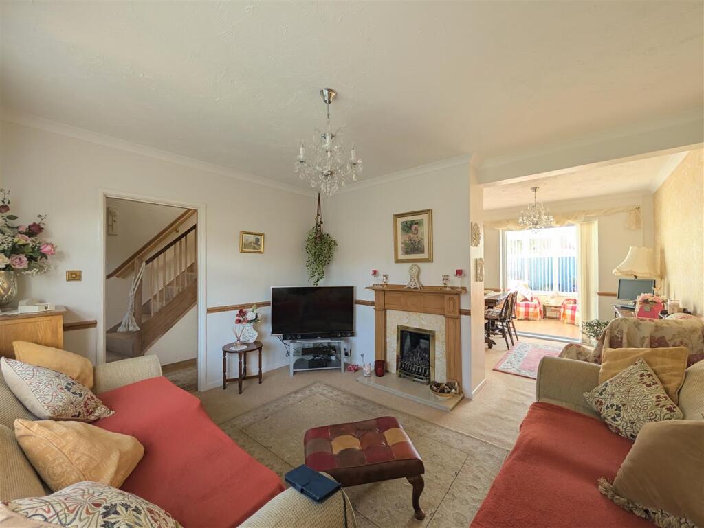 House in Gloucester - View 2