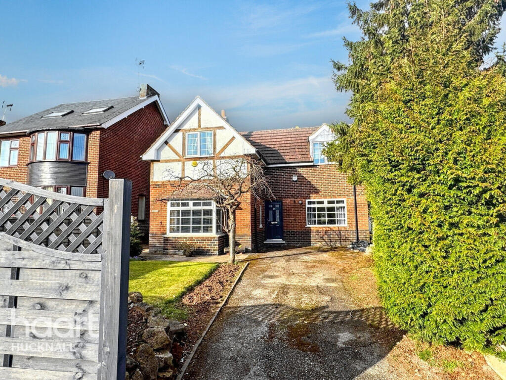 3-bed detached on High Leys Road, Nottingham, £290,000