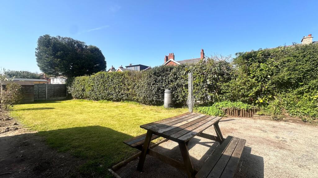 Brookside Avenue, Poynton, SK12 photo 4