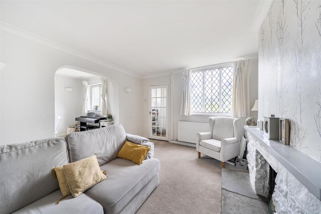 House in Slough, Taplow - View 4