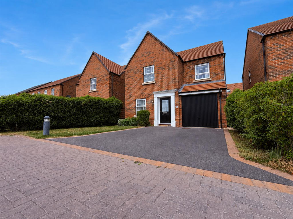 3-bed detached on Garner Way, Fleckney, Leicester, £325,000