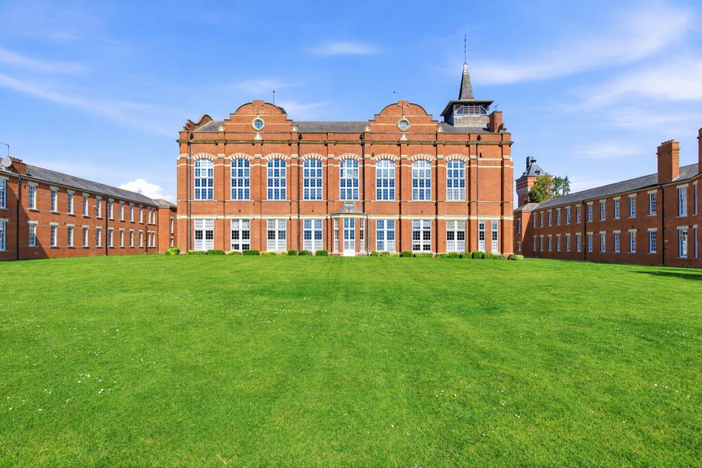 Additional image 4 of West Hall, Napsbury Park, St Albans, Herts, AL2