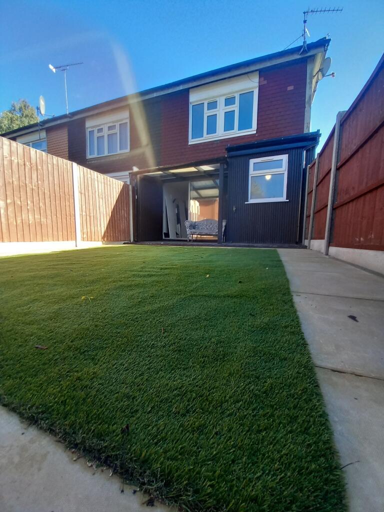 Main image of property: 69 Meadow Close