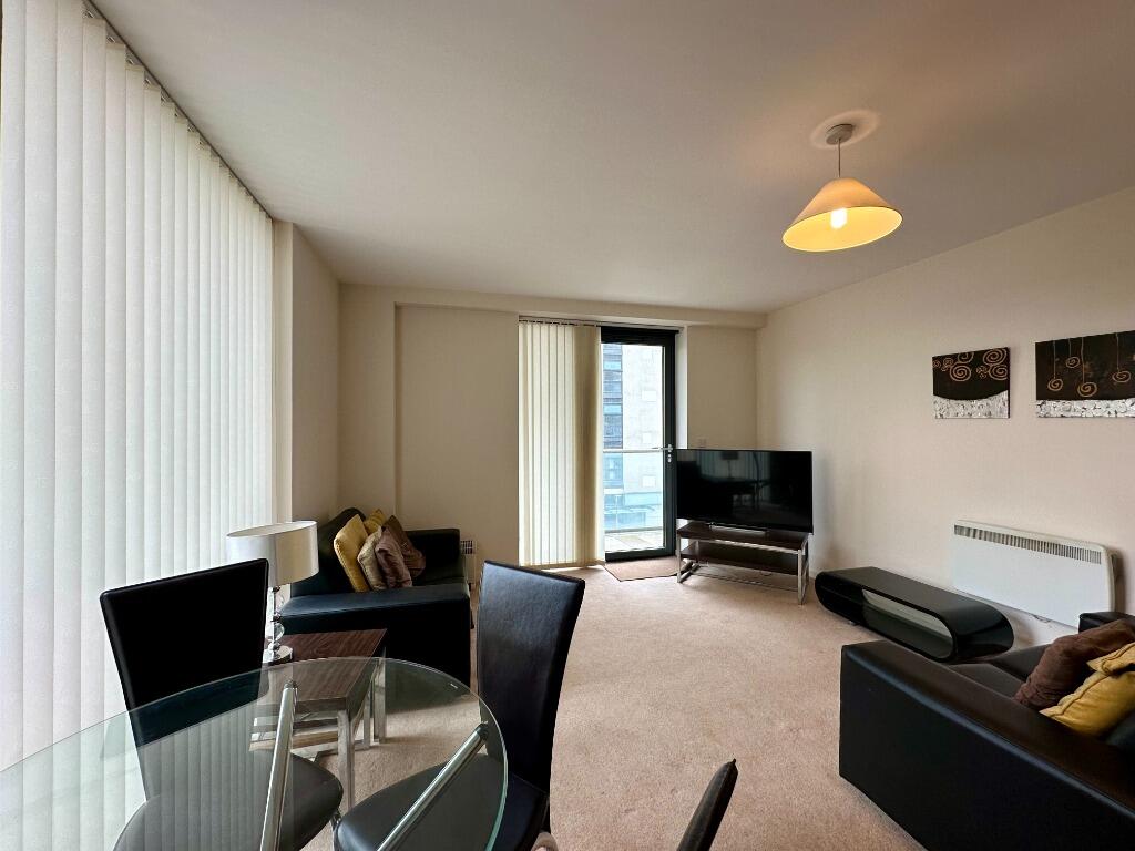 Apartment in Glasgow - View 5