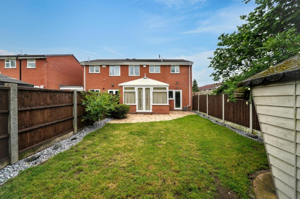 House in Wolverhampton, Ashmore Park - View 3