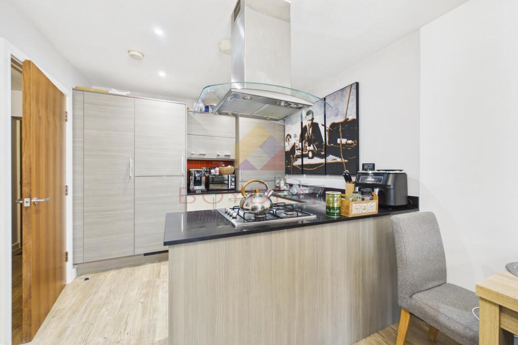 Apartment in Chelmsford - View 3