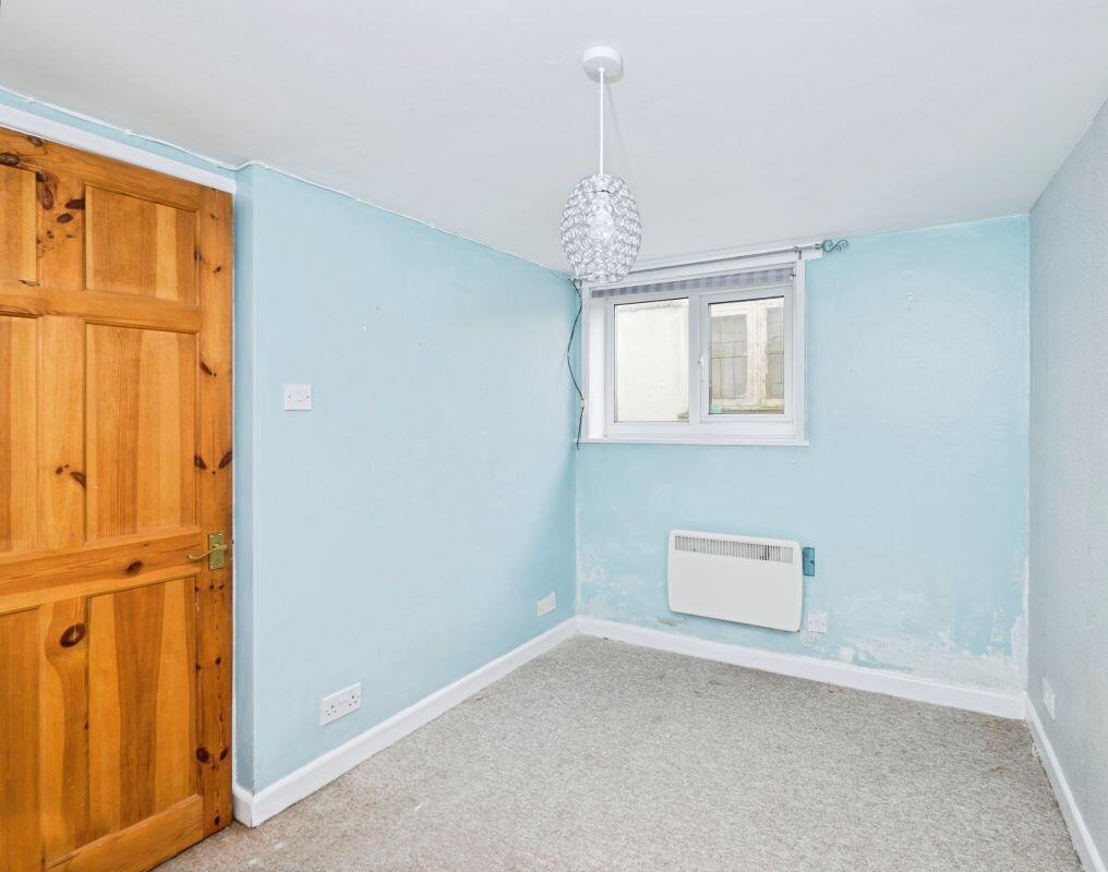 Apartment in Truro - View 5