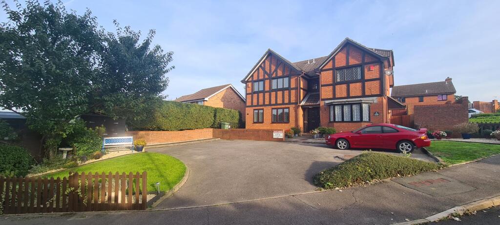 Main image of property: Nursery Gardens, Waterlooville, PO8