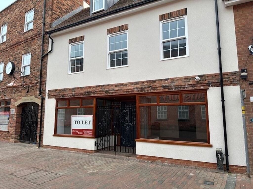 Main image of property: High Street, Chesham, HP5