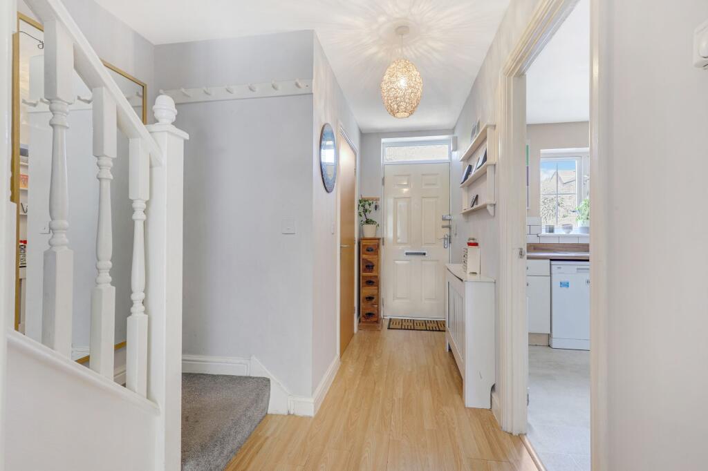 House in Nottingham, Sherwood - More