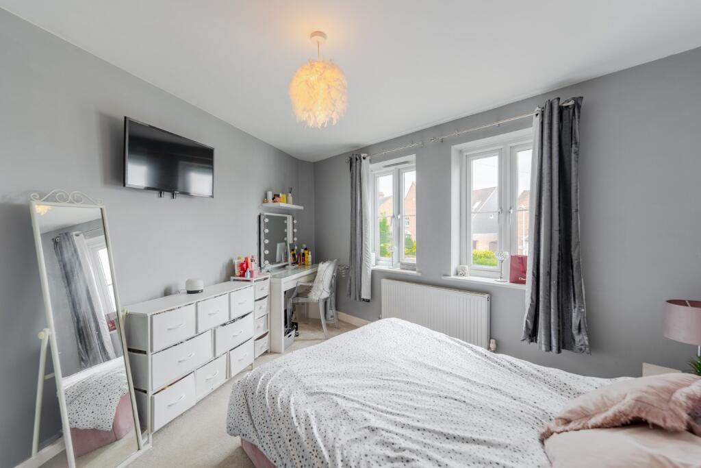 Apartment in St Neots - More