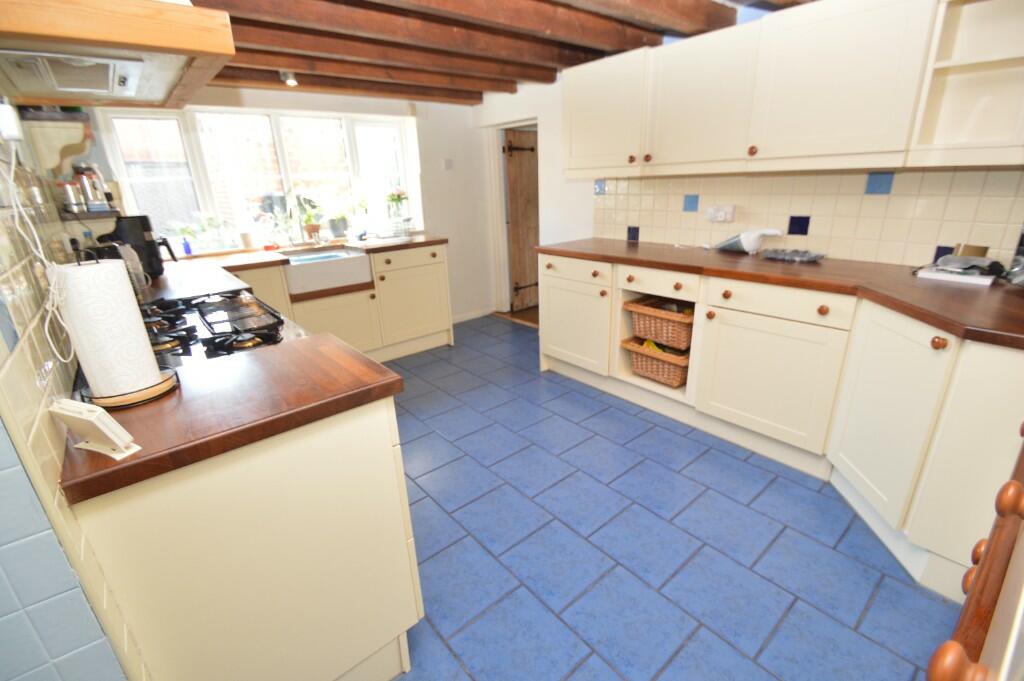 Wynlande Cottage, 17 Cross Slack, Crowle, DN17 4LY photo 3