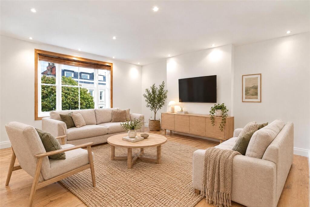 Apartment in London - View 2