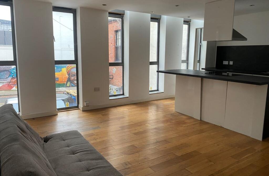 House in Brighton - View 3