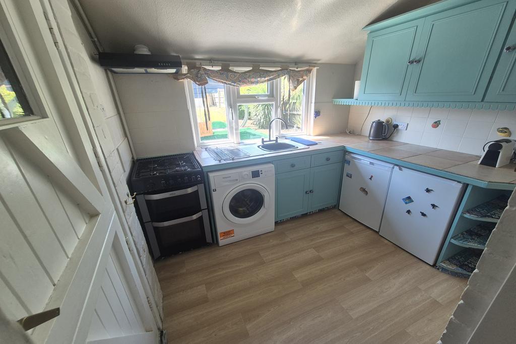 House in Taunton - View 5