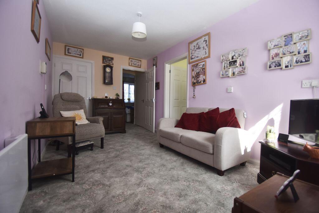 Binfields Close, Chineham - View 3
