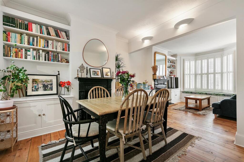 Franche Court Road, London, SW17 photo 2