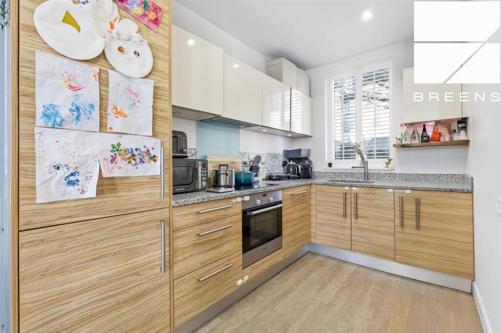 House in London - View 5