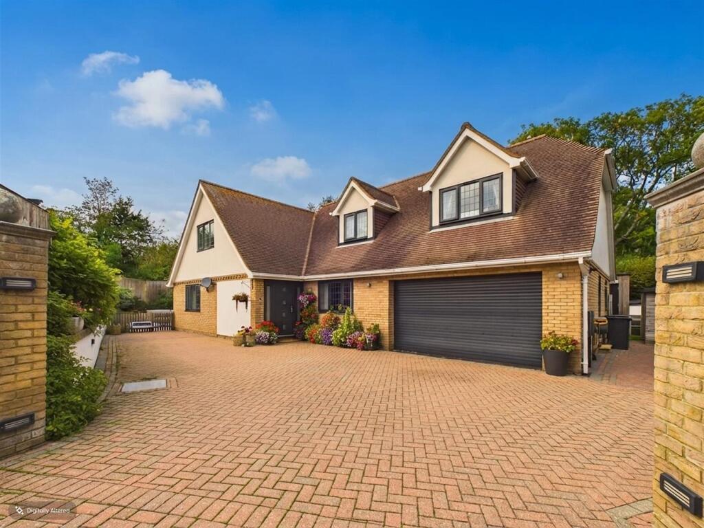 Main image of property: Oakhurst, Hastings