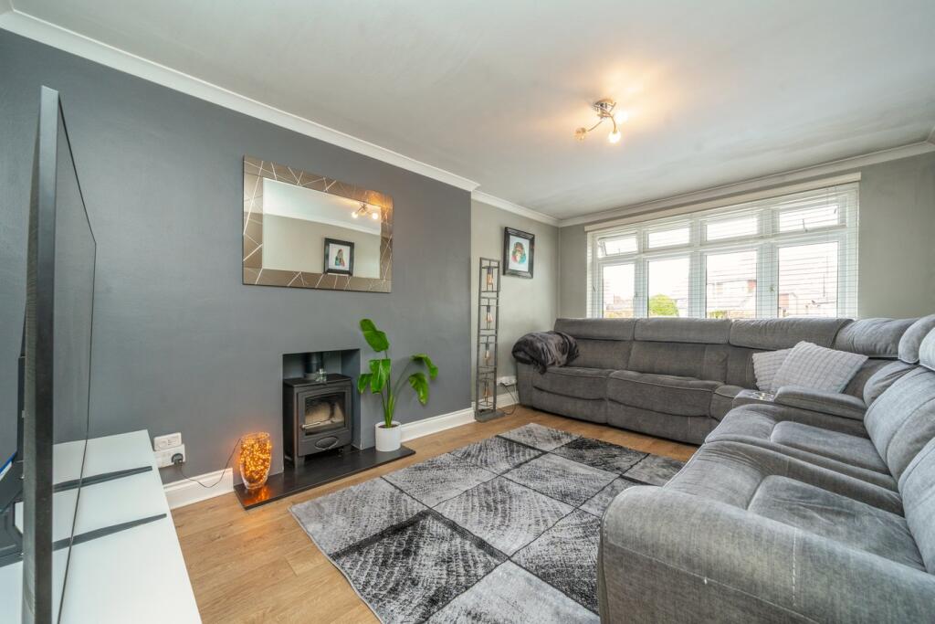 House in Spelthorne, Surrey - View 4