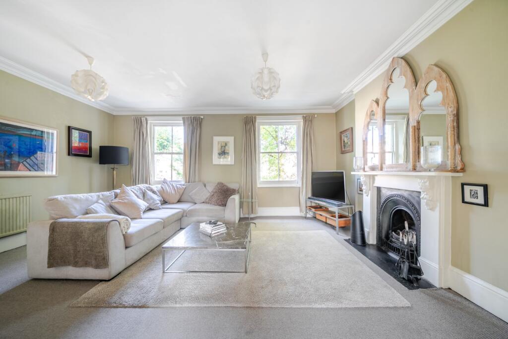 Main image of property: Cambridge Gardens, North Kensington, London, W10