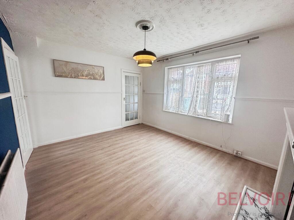 House in Nottingham, Lenton Abbey - View 4