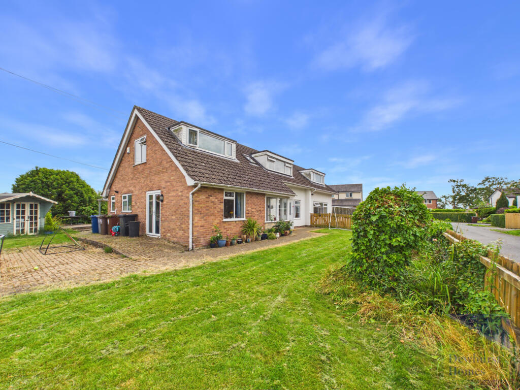 Main image of property: Old Pope Lane, Whitestake, Preston, PR4