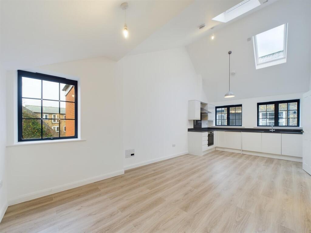 Main image of property: Bucklersbury, Hitchin