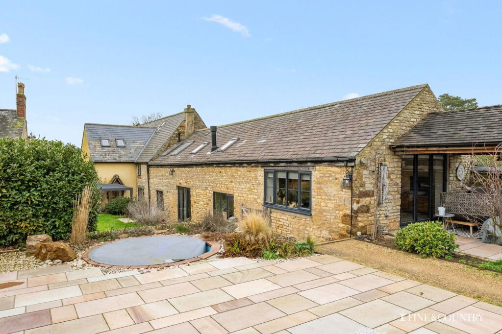 Main image of property: Gretton