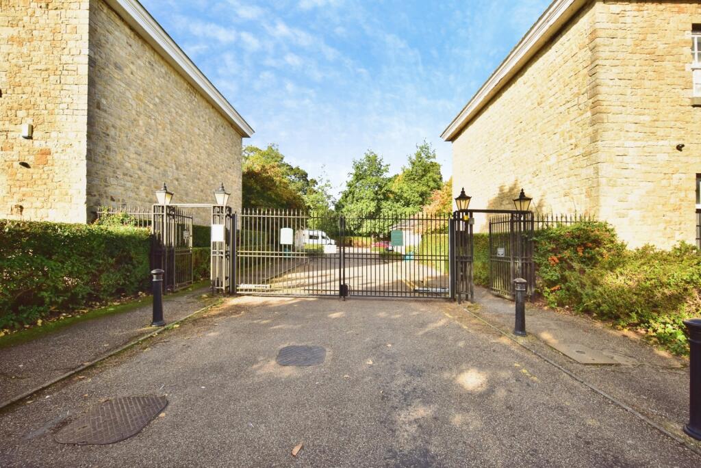 House in Rochester - View 5