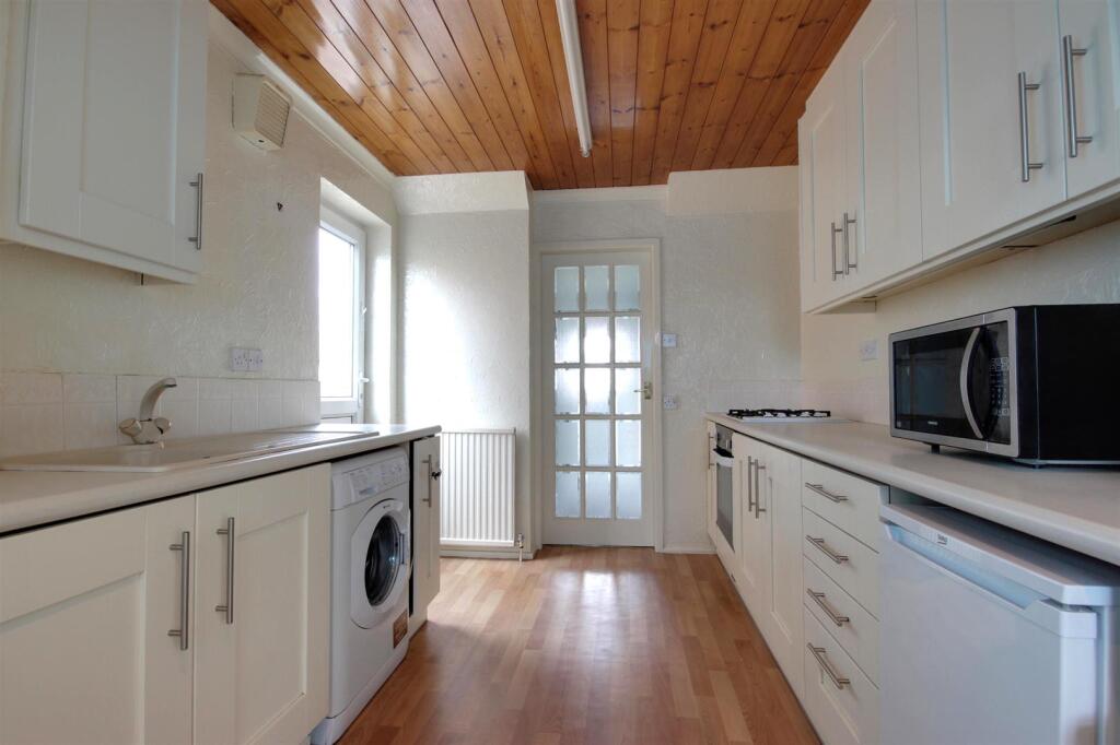 House in Willerby, East Riding of Yorkshire - More