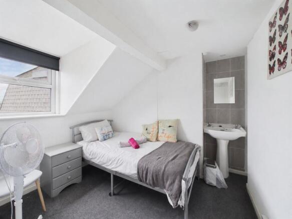 Bedroom.jpg