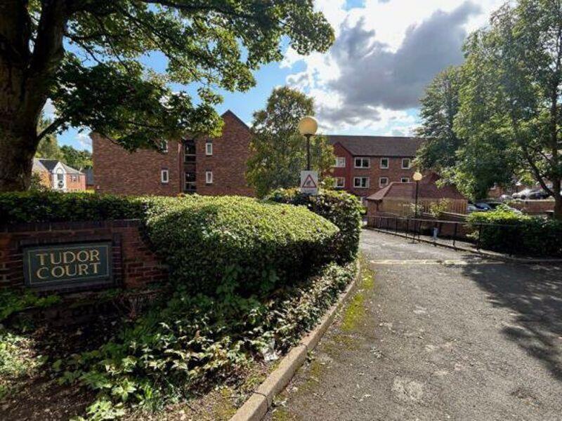 Main image of property: Midland Drive, Sutton Coldfield, B72 1TU