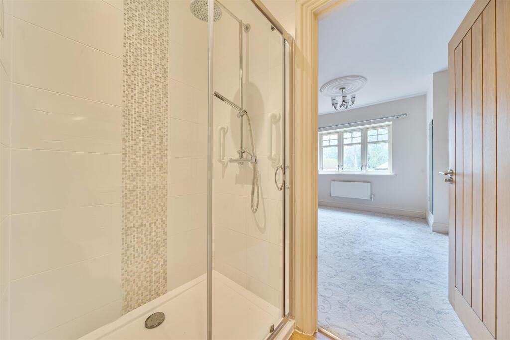 Additional image 10 of Stratford Road, Henley-In-Arden