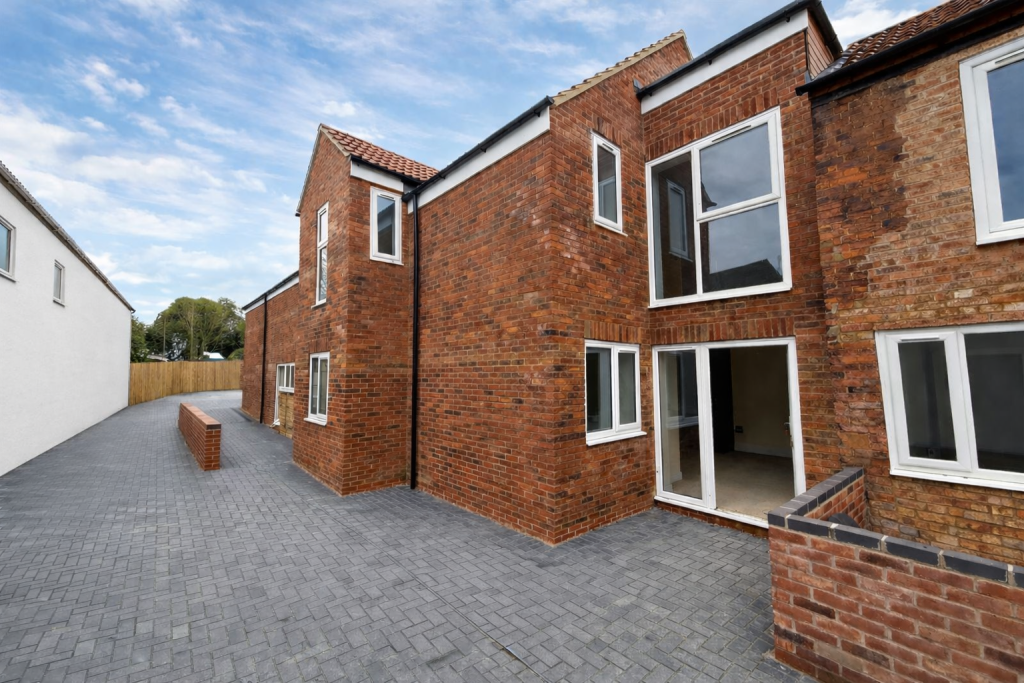 Main image of property: 15A South Street, Bourne