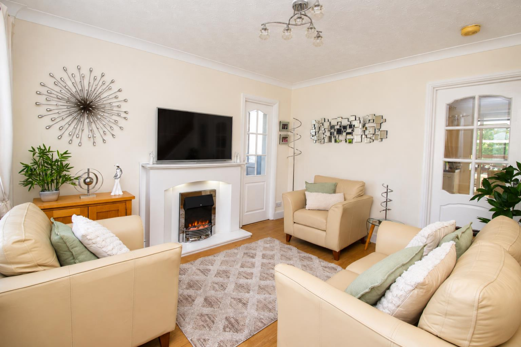 House in Lower Darwen, Oakdale - View 2
