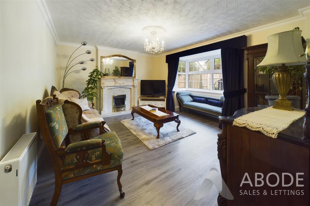 Wheatfield Close, Glenfield, Leicester photo 3