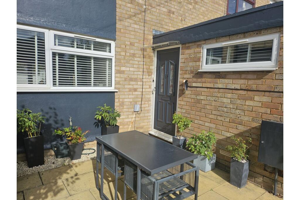 House in Milton Keynes - View 4