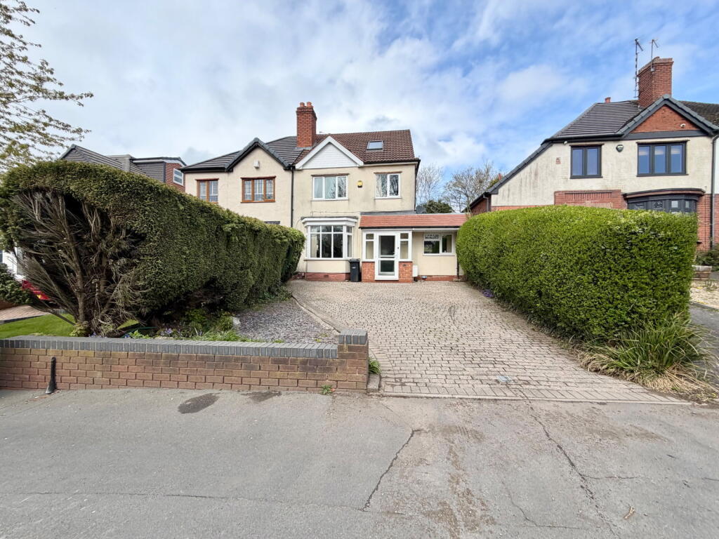 Main image of property: Oakham Road, Oakham, Dudley, DY2 7TH