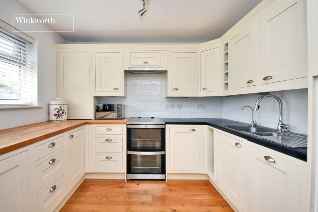 House in Kingston upon Thames - View 4