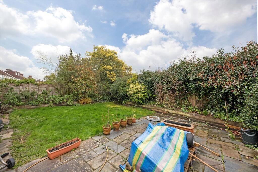 House in Hounslow, Whitton - View 4