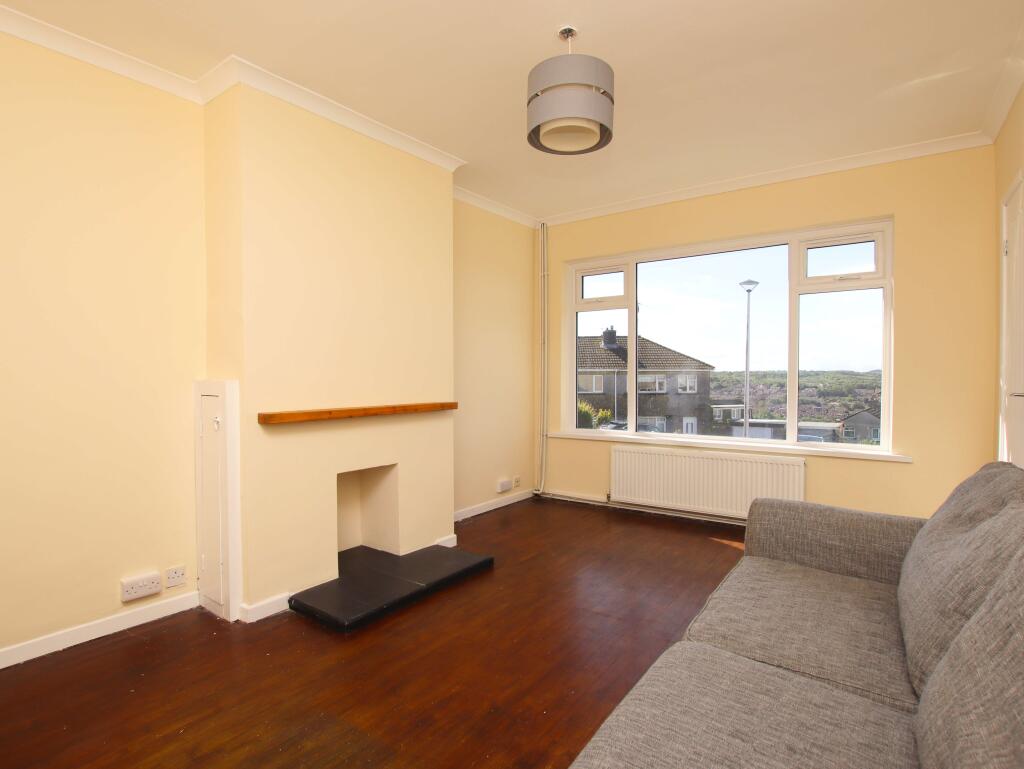 House in Rhondda Cynon Taf, Llanharan - View 2