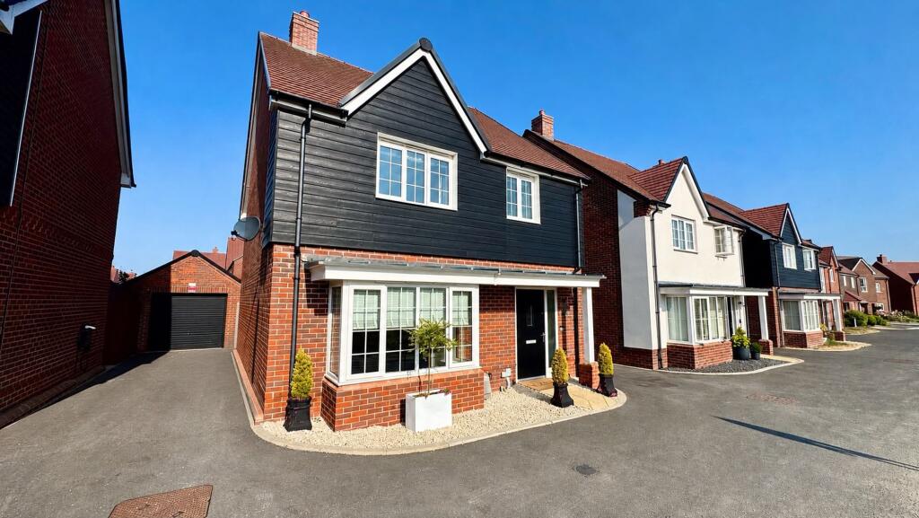 Main image of property: Troon Road, Botley, SO32