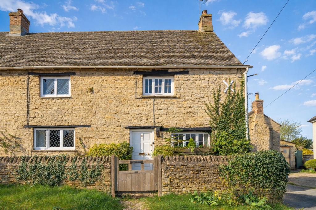 Main image of property: Heath Lane, Bladon, OX20