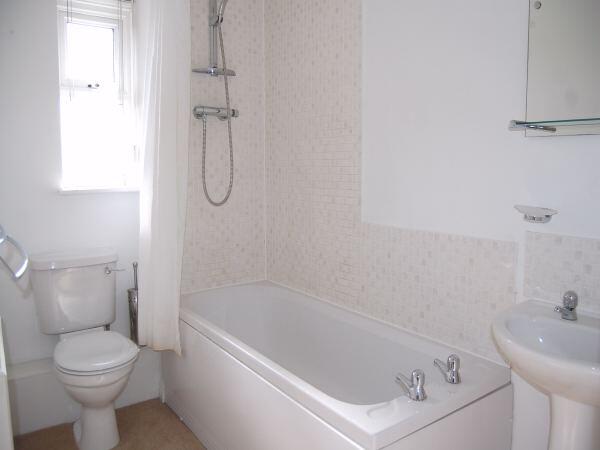 Apartment in Derby - View 4