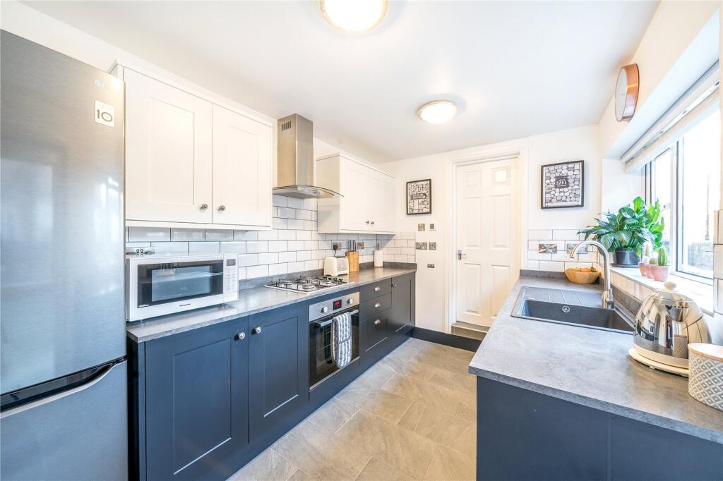 House in North Yorkshire, Harrogate - View 3